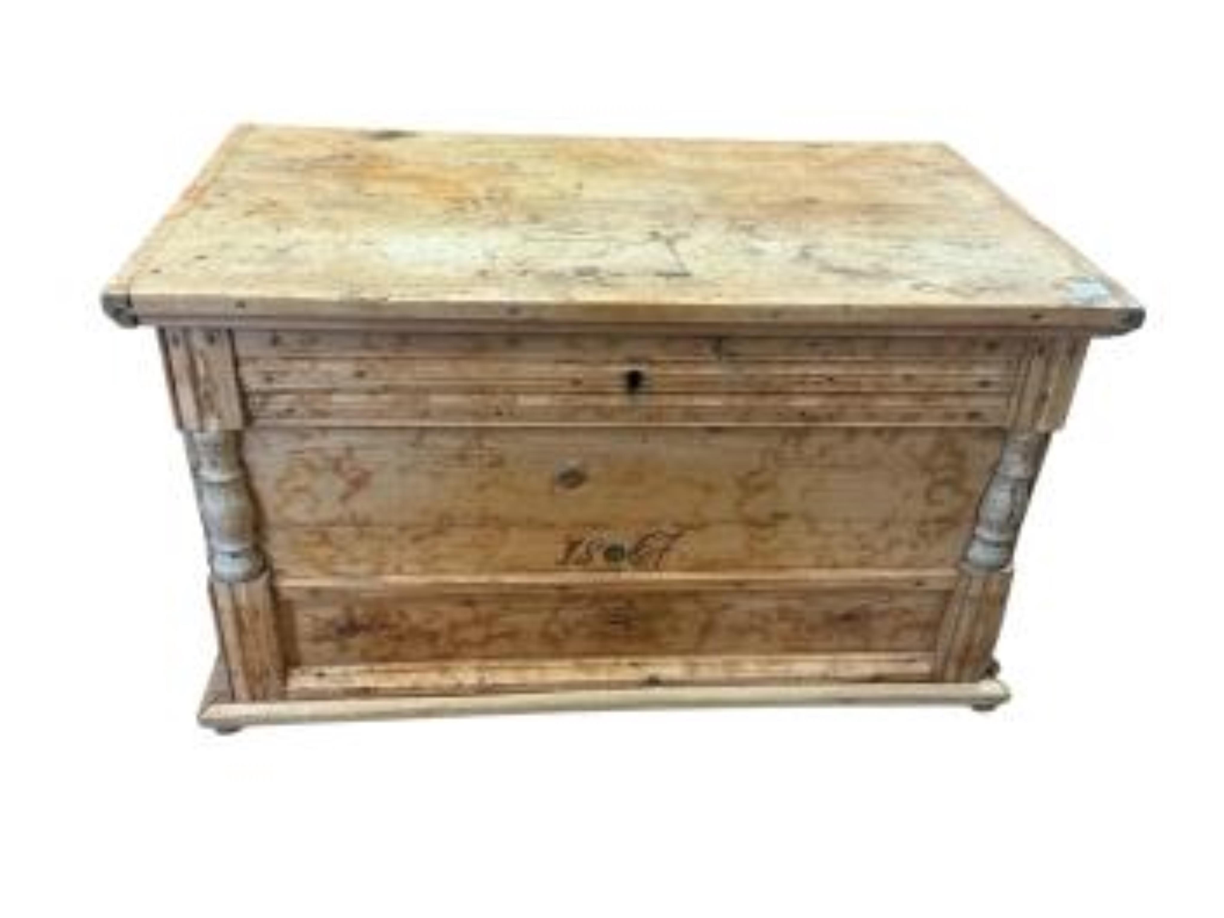 A 19th century Continental pine trunk, width 113cm, depth 64cm, height 65cm